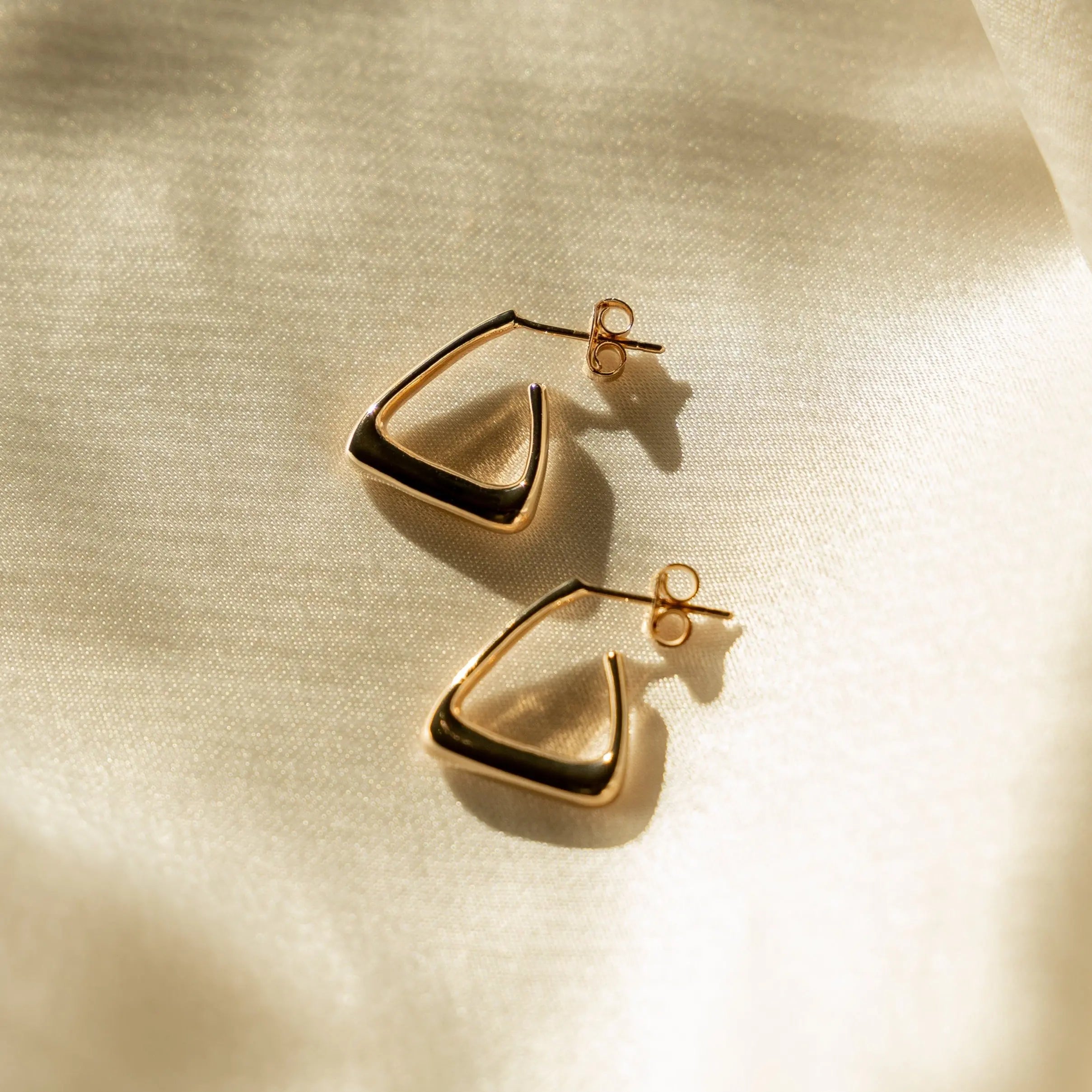 Iris Earrings IGGI Jewellery