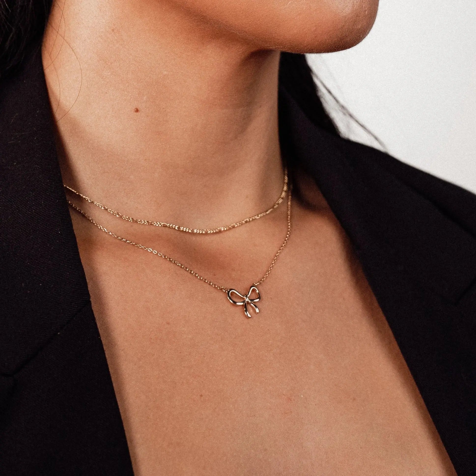 Bow Era Necklace 18k Gold Filled – close-up front view on model