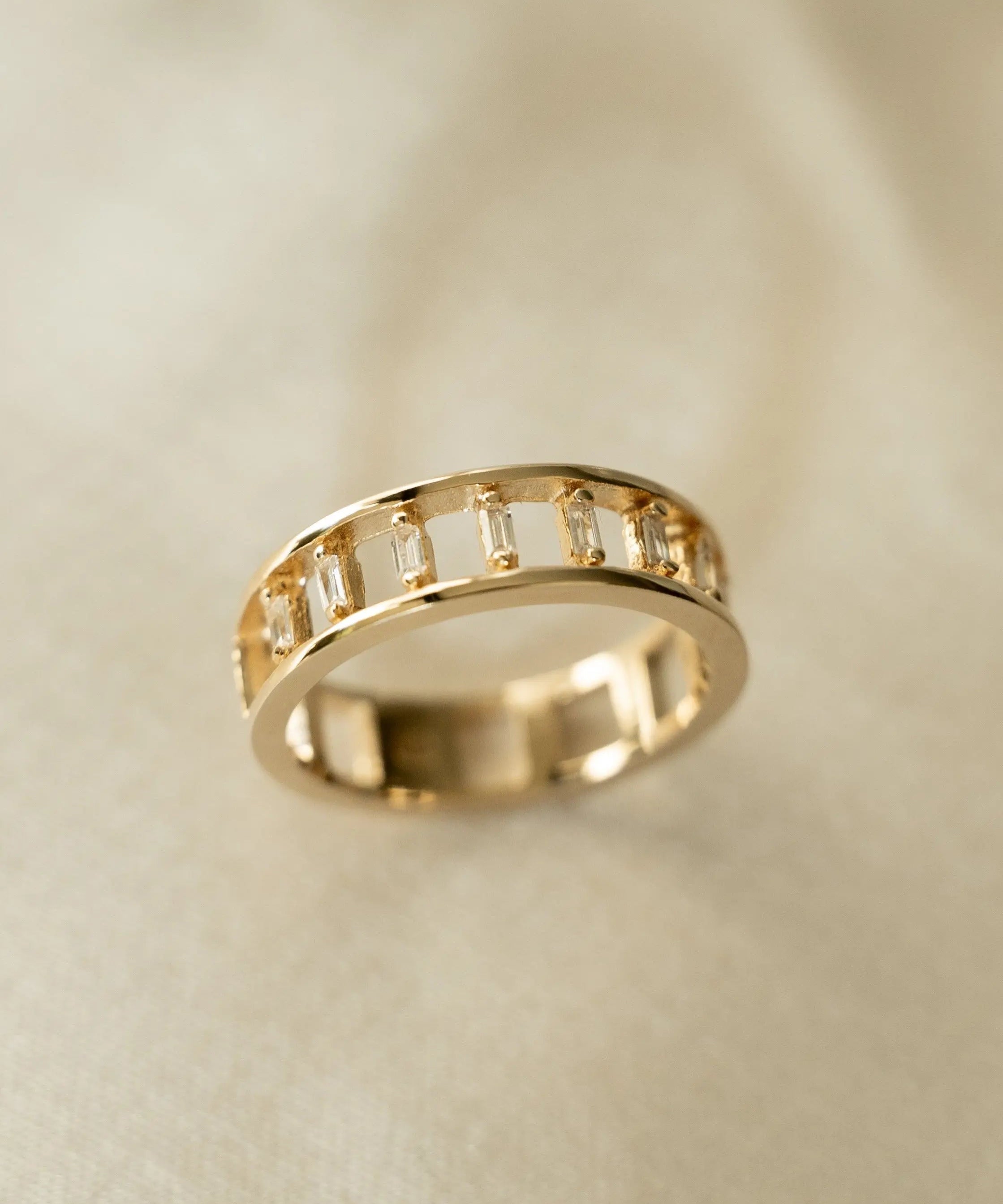 Close-up of Kira Ring on neutral fabric – IGGI Jewellery