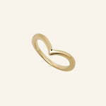 Lara Ring by IGGI Jewellery – Minimalist wave design in 18k gold-filled